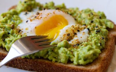 Tostada de aguacate y huevo